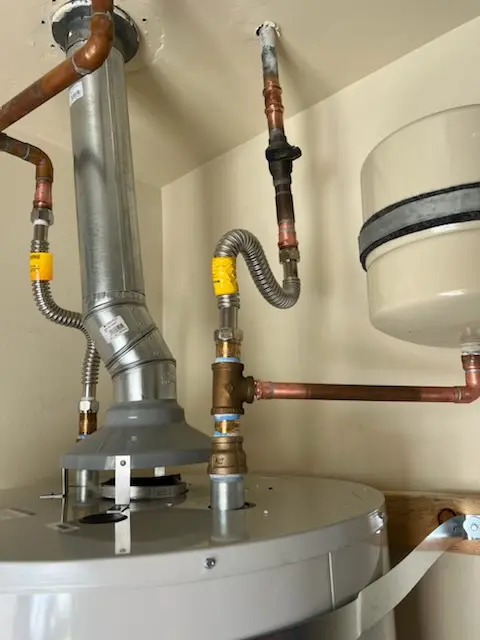 Water heater installation and plumbing repair in Texas